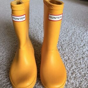 Hunter Classic Yellow Boots